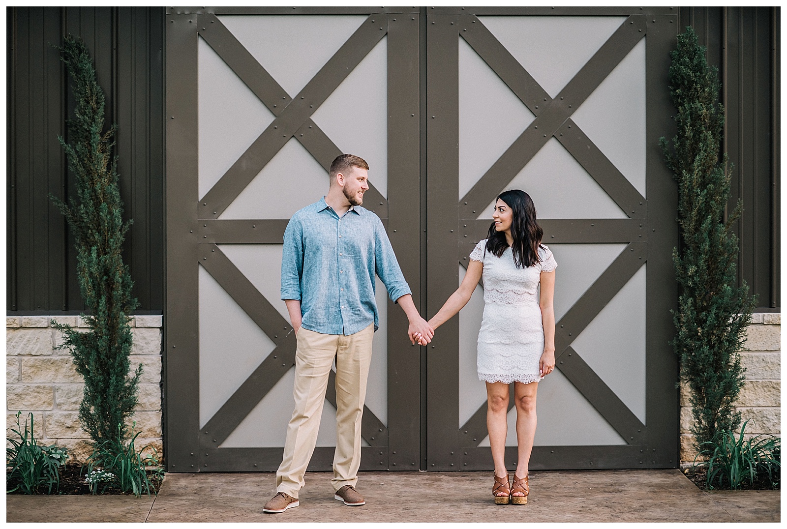 The Grove-Aubrey-Engagement-Session