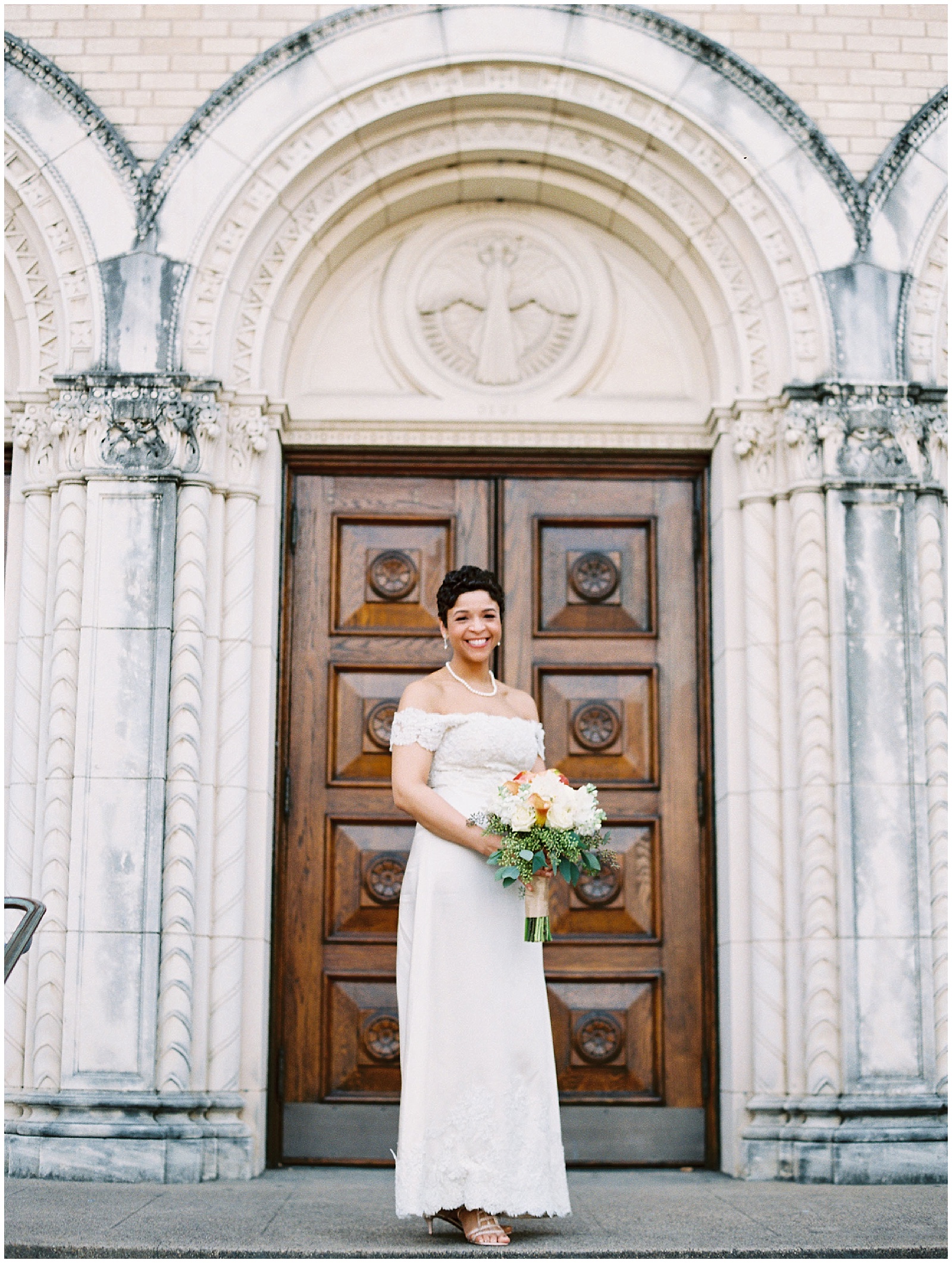 dallas-wedding-photographer-wedding-holy-trinity-catholic-church-renaissance-hotel