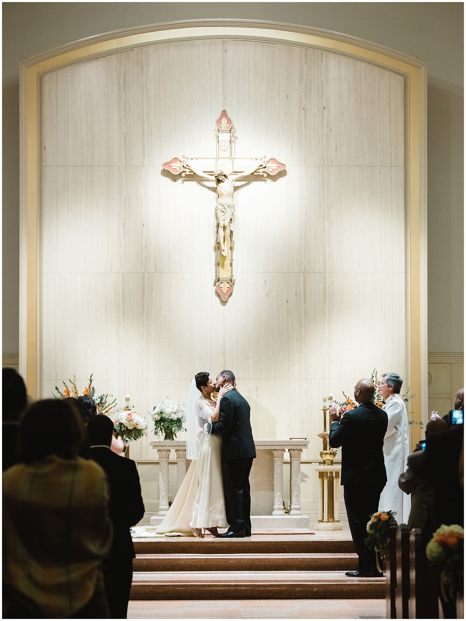 dallas-wedding-photographer-wedding-holy-trinity-catholic-church