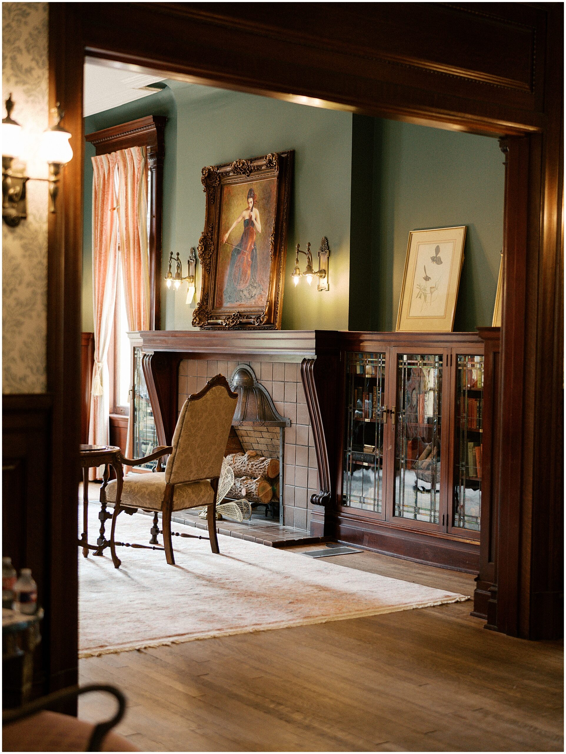alexander mansion parlor vintage look